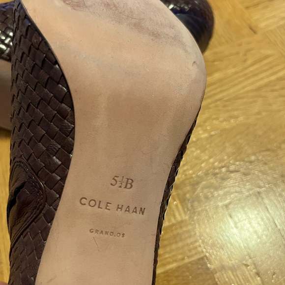 NWOT Cole Haan open-toe leather weave ankle booties, size 5.5 - Picture 5 of 9